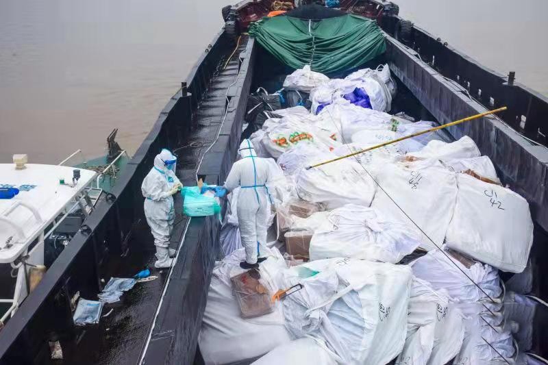 無人機紅外熱成像助力海警查獲走私船只(圖1) 無人機紅外熱成像助力海警查獲走私船只(圖1)