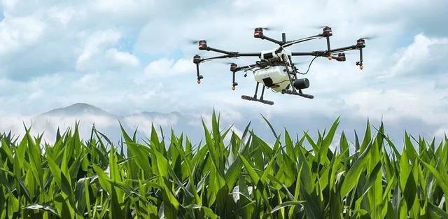 植保無(wú)人機(jī)發(fā)展前景大嗎?植保用無(wú)人機(jī)有什么好(圖1) 植保無(wú)人機(jī)